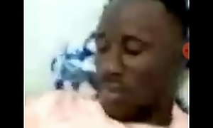 La masturbation de Amadou kane un sénégalais vivant en Algérie