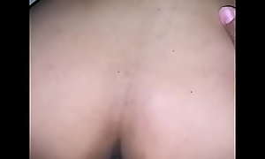 Mi mujer de perrito le encanta que la coja en cuatro y como se abre el culaso para qu se la meta hasta el fondo