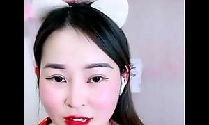 Idol Cherry mặt dâm show vú hồng lồn rậm lông trên live