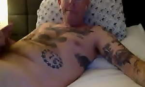 Andrew McCombs masturbate in cam