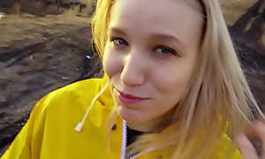 I met ex-girlfriend, teen slut, she offered to do a blowjob on the street.