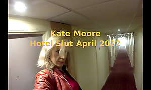 kate moore hotel slut april2022