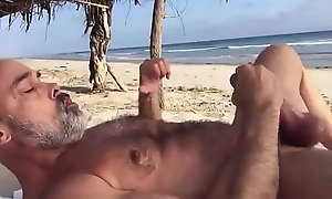 horny mature cums on the beach - amateur shoot