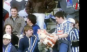 Aficionado de la Real Sociedad se folla a un cerdo de juguete Del Bilbao