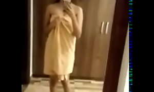 Desi Punjabi girl taking off towel - video CameraGirl chat