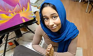 Muslim Stepsis Keeps Her Hijab On Measurement Gender Turn Manmeat - Dania Vega