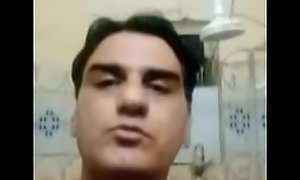 video of Faeeq Saeed from kashmir in UAE dubai showing big scandal share to all his familly and friends