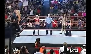 054 WWE Turn tail from 09-07-07 Candice Michelle and Mickie James vs Jillian Hall and Beth Phoenix