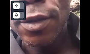 Adama l'ivoirien se masturbe sur webcam