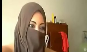 Obese Arab GF plays here her gut added to blast c enlarge